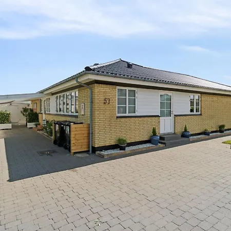 Eia - 1-5km From The Sea By Interhome بيت للعطل Rønne