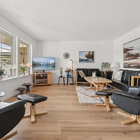 Eia - 1-5km From The Sea By Interhome بيت للعطل Rønne